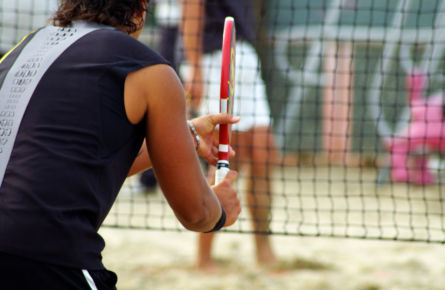 Beach Tennis define a musculatura? Treinador esclarece